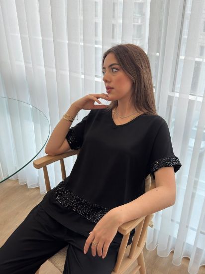Kadın Kısa Kollu V Yakalı Pul Payetli Viskon Iki Iplik Bluz Ve Pantolon Ikili Takım resmi